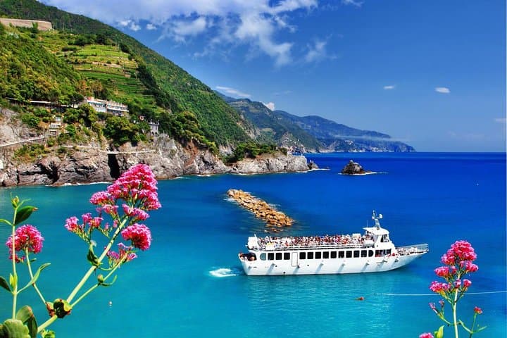 Shore Excursion from Livorno: Cinque Terre and Pisa independent private tour