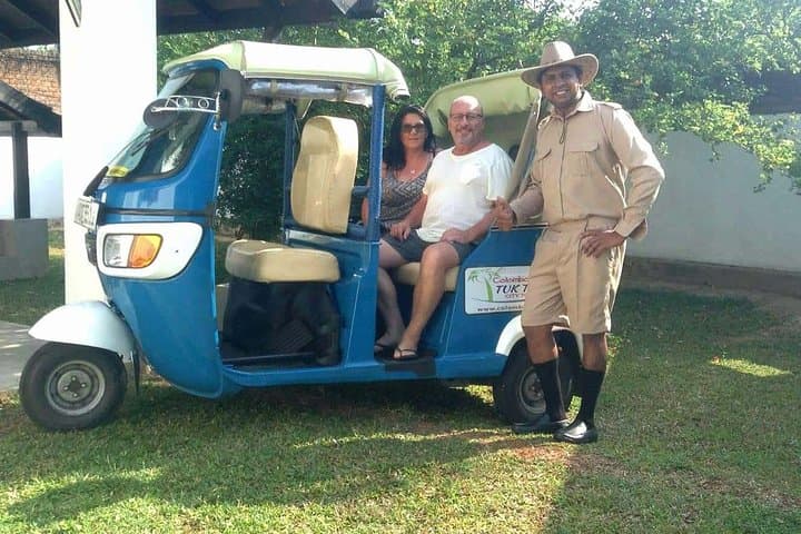 Colombo Bay Tuk Tuk City Tour