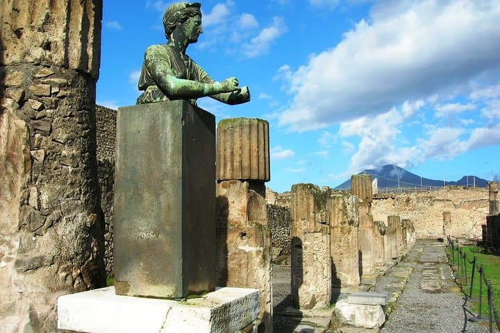 Explore Pompeii & Amalfi in One Day from Naples with Free Time