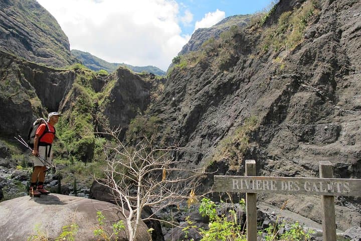 Hiking: Authentic immersion in Mafate