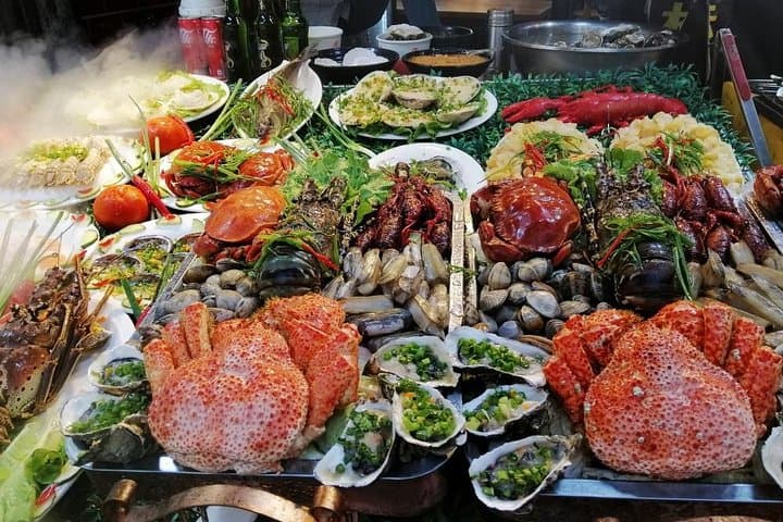 4-Hour Xiamen Private Local Food Market Experience