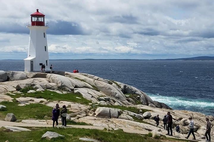 Peggy’s Cove/Mahone Bay & Lunenburg UNESCO HERITAGE SITE.