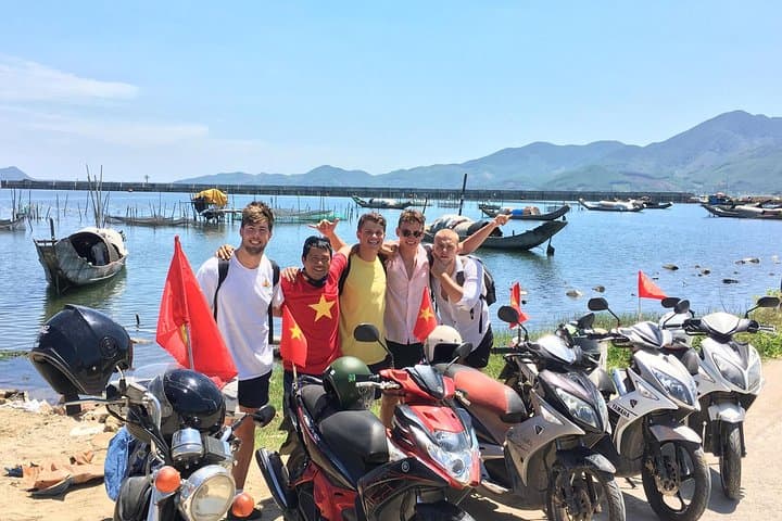 Motorbike Experience Hue to Hoi An Over Via Hai Van pass with Amazing Easy Rider