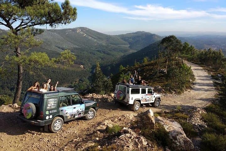 Porto: Small Group 4x4 Tour in Oporto Mountains - Offroad