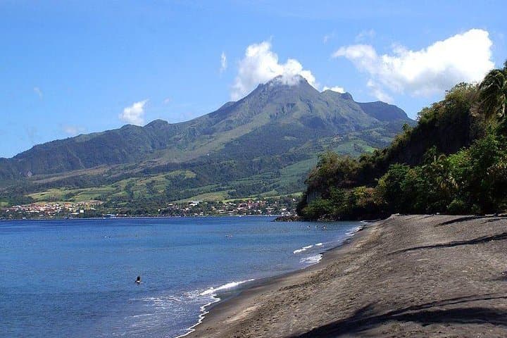 North Tour: rainforest, rum distillery, black sand beach etc
