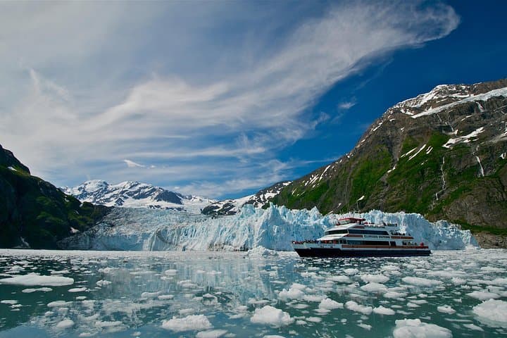 26 Glacier Cruise and Coach from Anchorage, AK