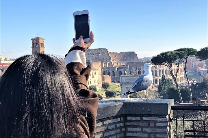 WOW Tour: Coliseum, Vatican, Squares, Luxury Car, Tickets, Lunch 