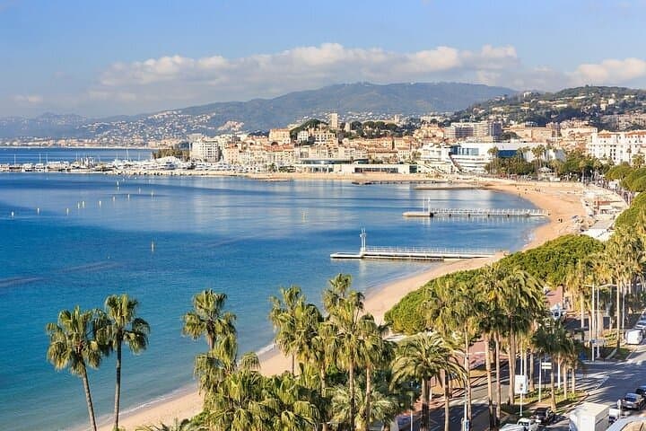 Cannes, Antibes and St-Paul-de-Vence Full-Day from Villefranche Small group tour
