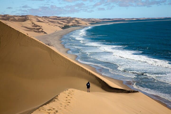 Half-Day Sandwich Harbour Tour from Walvis Bay with Lunch