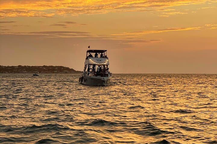 Sunset tour Sibarita Express 90 minutes with Open Bar