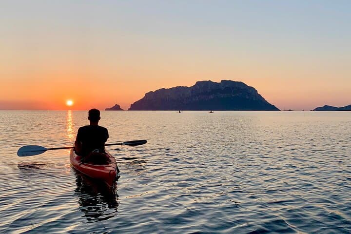 Sunrise Kayak Tour with Snorkeling and Coffee Experience