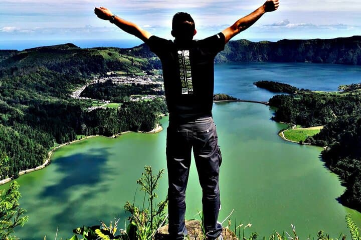 Azores: Shore Excursion Sete Cidades - Blue & Green Twin Crater Lakes 