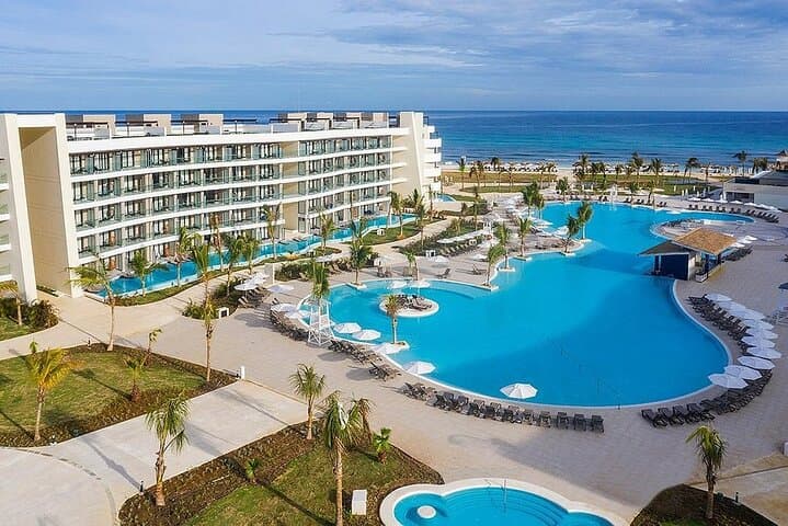 Private Airport Transfer to Ocean Coral Spring Resort