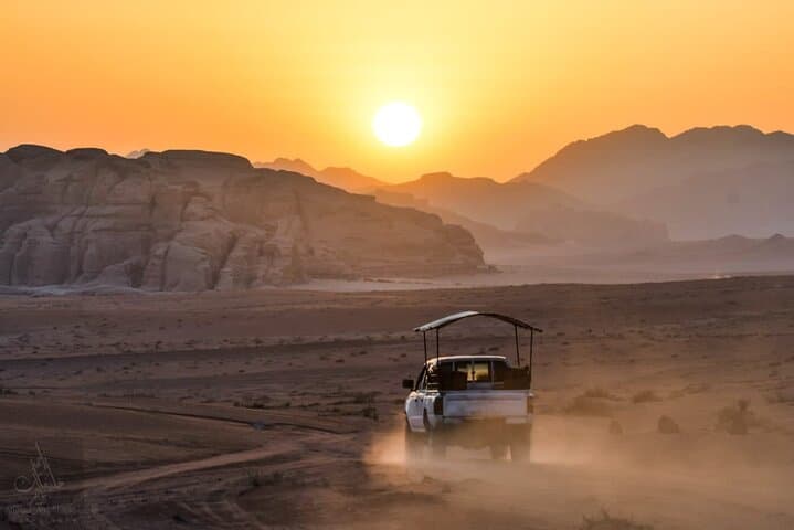 4x4 Full-Day Desert Tour