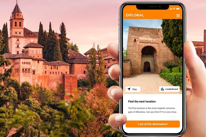 Granada (Alhambra) Scavenger Hunt and Sights Self-Guided Tour