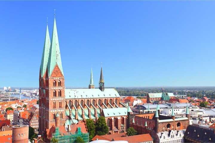 Lübeck Scavenger Hunt and Highlights Self-Guided Tour