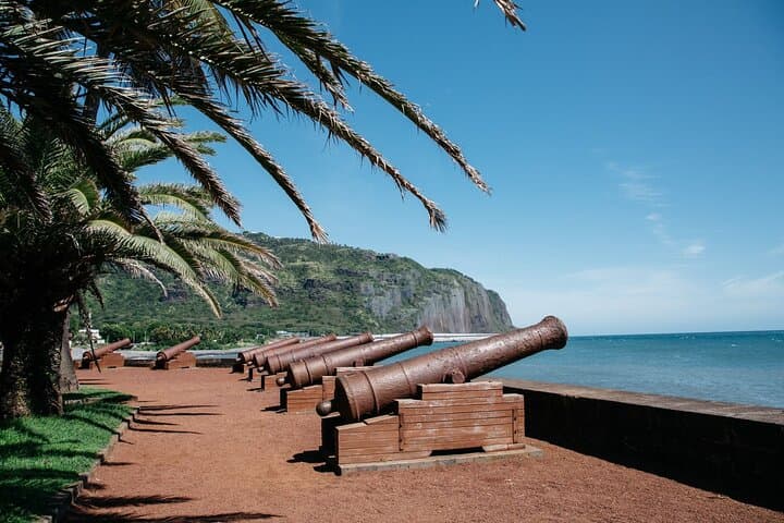 Reunion Island: 8-Hour Private Tour Through 8 Inescapable Sites