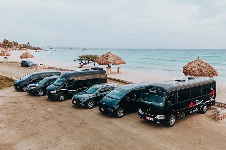 Private roundtrip Airport Transfers in Aruba