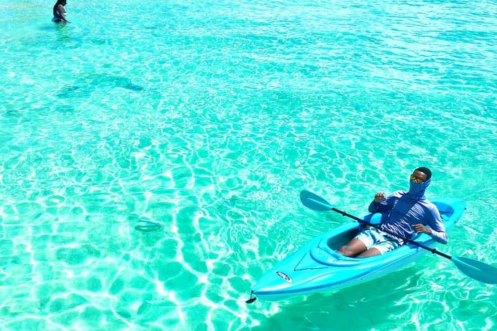 1 Hour Private Kayak Rental In Grand Turk 
