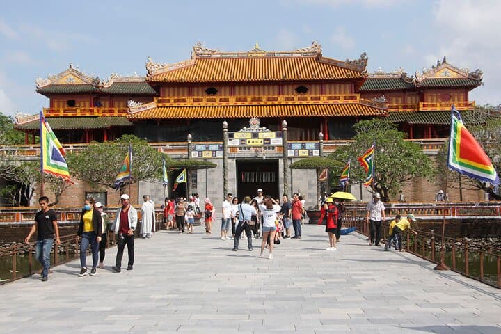 Hue: Citadel Walking, Motorbike Tour and Private Car Transfer
