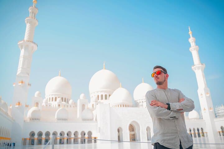 From Abu Dhabi: Grand Mosque, Qasr Al Watan Palace & Etihad Tower