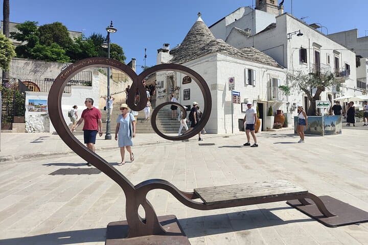 Tour: Alberobello, Ostuni & Locorotondo, Apulian Aperitif 