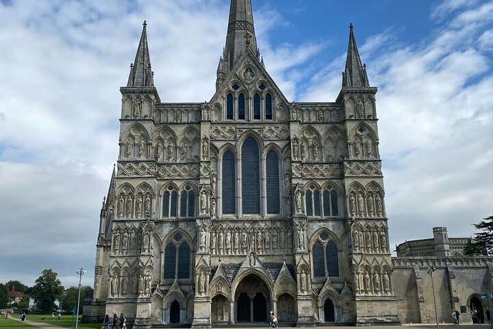 Stonehenge, Windsor, Salisbury... Private Trips from Southampton