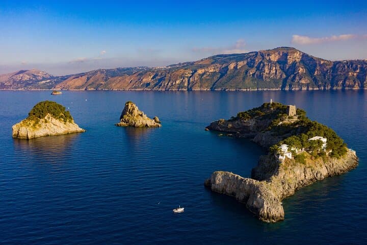 4-hour boat tour of the Amalfi Coast & Li Galli Islands