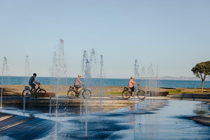 Coast to Vineyards Self-Guided Scenic Cycle Tour from Napier