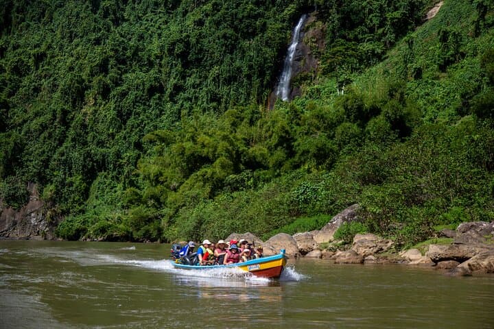River Tubing Fiji / Suva Shore Excursion Cruise Ship Passengers 
