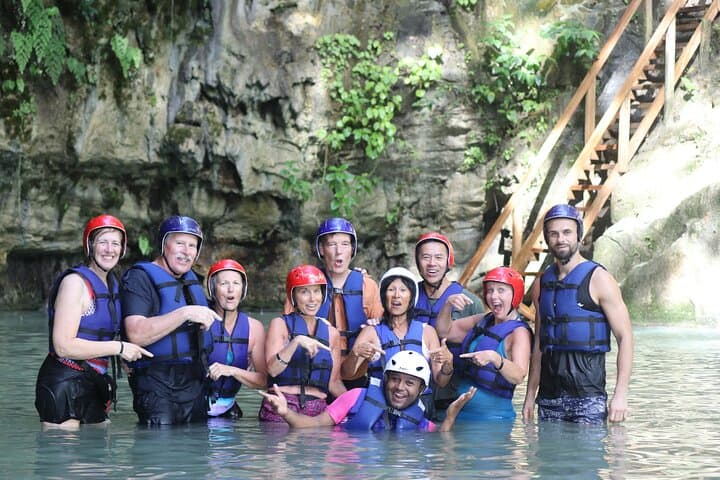 7 waterfalls+typical food