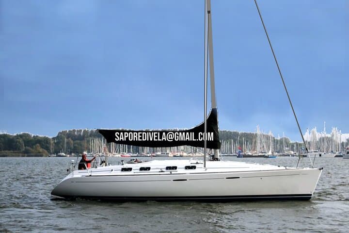 8 hours sailing tour with audio guides and typical Sardinian cuisine