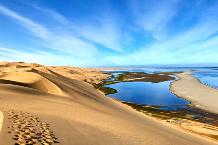 Sandwich Harbour 4x4 guided tours.Join us for an awe inspiring adventure.