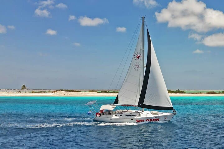 100% Private Charter Snorkel, Sail, Relax (Cruisers Friendly) 