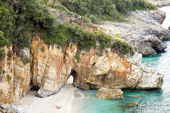 Pelion Treasures: Private Tour of Tsagkarada & Mylopotamos 