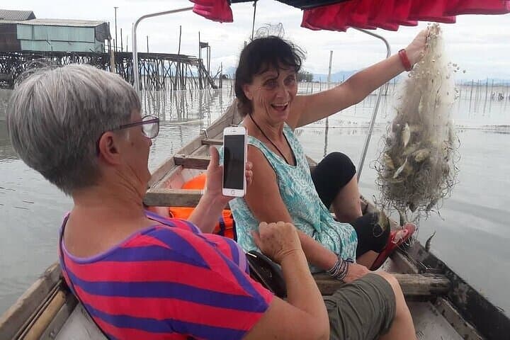 Hue Bike Tour with Optional Fishing Activities in Local Village
