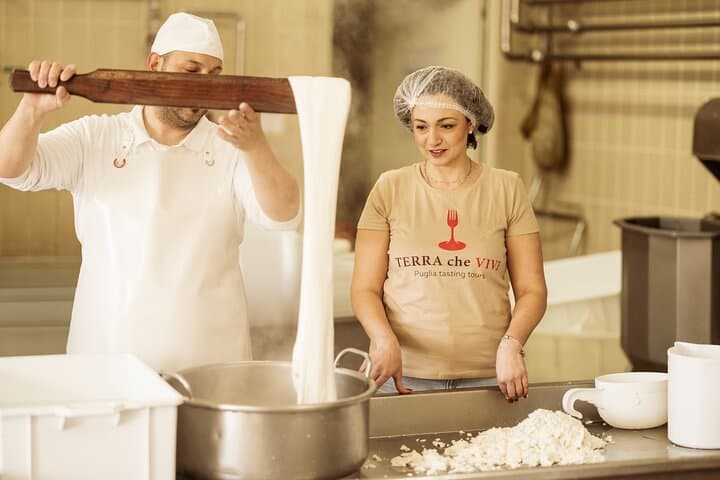 Mozzarella and Burrata Farm Tour in Martina Franca