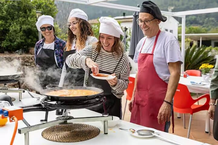 Authentic Valencian Paella Cooking Class