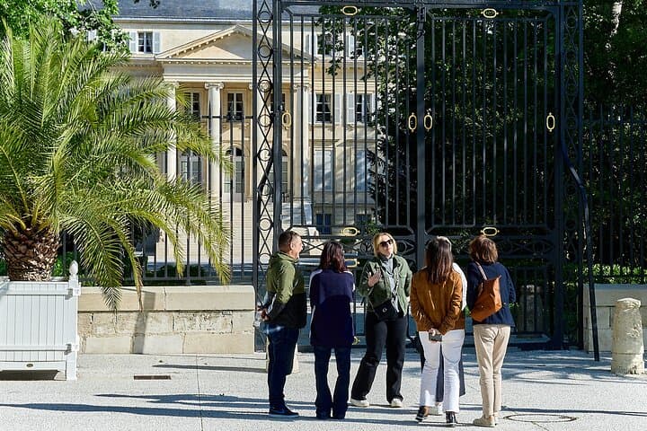 Full-Day tour to Saint-Emilion and Medoc, from Bordeaux