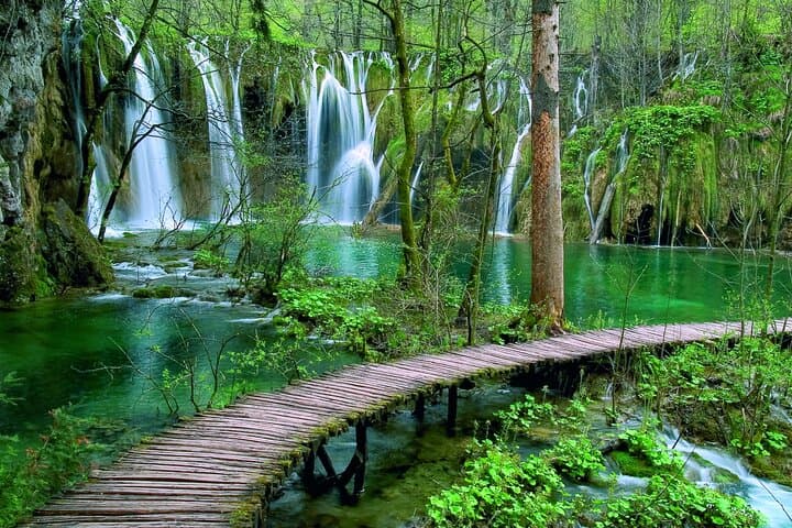 Plitvice Lakes Day Tour from Zadar, Simple and Safe 