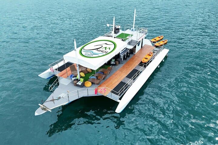 Coron Ultimate Island Tour & Experience Luxury Style & Comfort. 