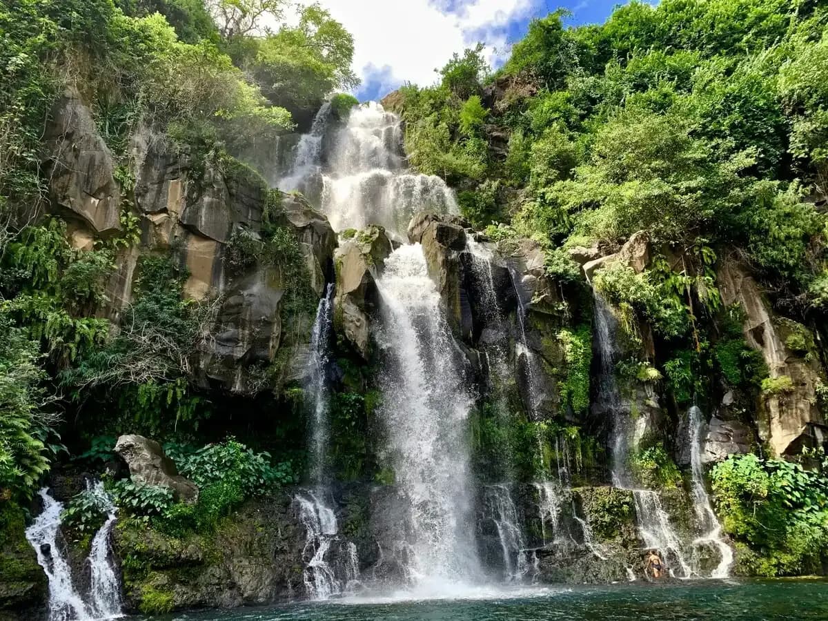 Pointe des Galets Shore Excursions